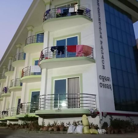 ホテルSakuntala Palace プリ エクステリア 写真